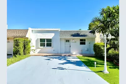 11240 SW 33rd Cir Pl, Miami, FL 33165 - Photo 1