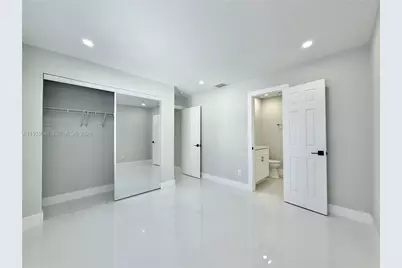 11240 SW 33rd Cir Pl, Miami, FL 33165 - Photo 13