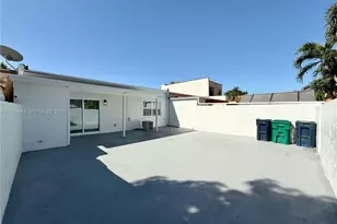 11240 SW 33rd Cir Pl, Miami, FL 33165 - Photo 21