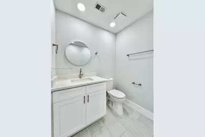 11240 SW 33rd Cir Pl, Miami, FL 33165 - Photo 15