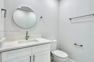 11240 SW 33rd Cir Pl, Miami, FL 33165 - Photo 15