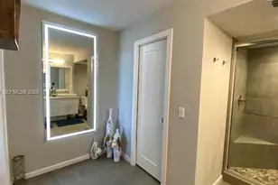 320 Seaview Ct, Marco Island, FL 34145 - Photo 15