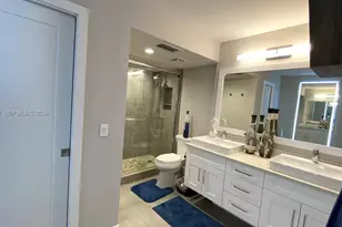 320 Seaview Ct, Marco Island, FL 34145 - Photo 17