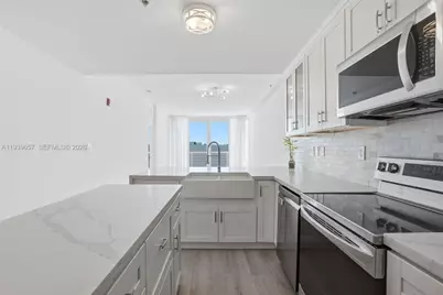 6580 Indian Creek Dr #304, Miami Beach, FL 33141 - Photo 31