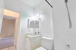 2331 NW 96th Terrace, Pembroke Pines, FL 33024 - Photo 7