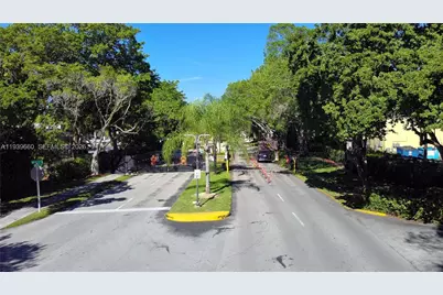 200 Ashbury Rd #203, Hollywood, FL 33024 - Photo 3