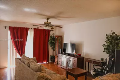 200 Ashbury Rd #203, Hollywood, FL 33024 - Photo 15