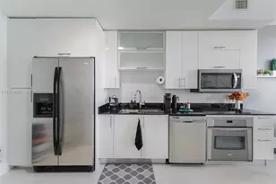 60 SW 13th St, Miami, FL 33130 - Photo 7