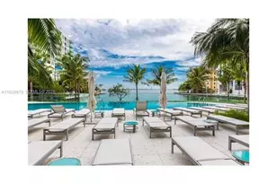 460 NE 28th St, Miami, FL 33137 - Photo 17