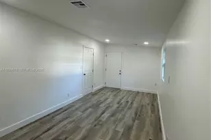 1521 NE 43rd Ct, Pompano Beach, FL 33064 - Photo 29