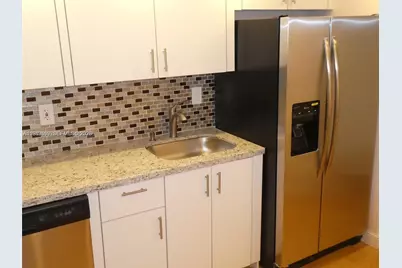 800 Parkview Dr #1018, Hallandale Beach, FL 33009 - Photo 7