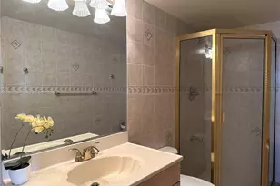 1833 S Ocean Dr, Hallandale Beach, FL 33009 - Photo 25