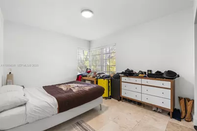 1045 Lenox Ave #7, Miami Beach, FL 33139 - Photo 11