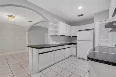 2327 SW 22nd Ter #Front, Miami, FL 33145 - Photo 11