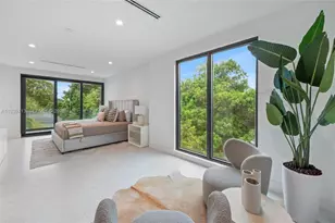 2939 SW 21st St, Miami, FL 33145 - Photo 13