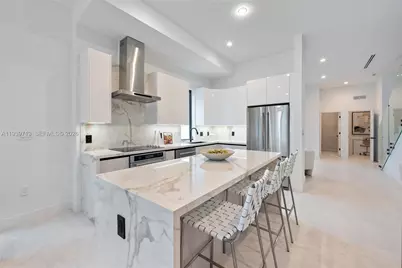 2939 SW 21st St, Miami, FL 33145 - Photo 9