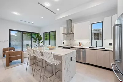 2939 SW 21st St, Miami, FL 33145 - Photo 7