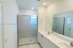 2617 SE 10th St, Homestead, FL 33035 - Photo 13