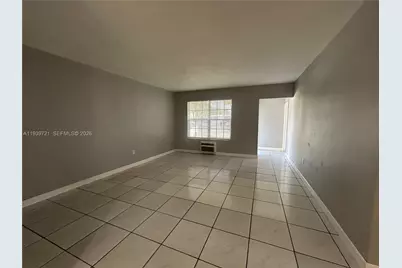 15020 NE 6th Pl #15020, Miami, FL 33161 - Photo 3