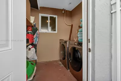 2410 Gulfstream Dr, Miramar, FL 33023 - Photo 27