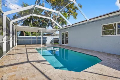 2410 Gulfstream Dr, Miramar, FL 33023 - Photo 5