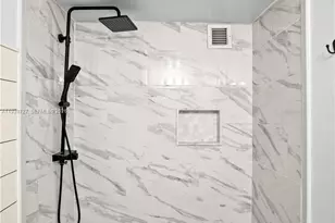 2101 Atlantic Shores Blvd, Hallandale Beach, FL 33009 - Photo 25