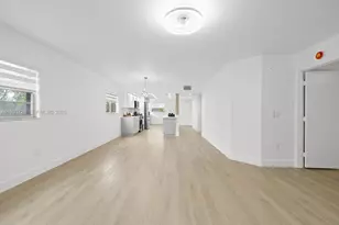 13105 SW 16th Ct, Pembroke Pines, FL 33027 - Photo 9