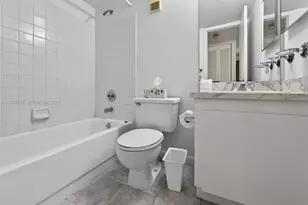 10409 NW 11th St, Pembroke Pines, FL 33026 - Photo 13