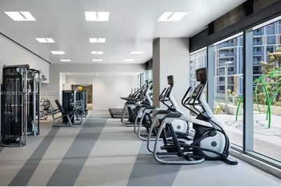 88 SW 7th St #1205, Miami, FL 33130 - Photo 23