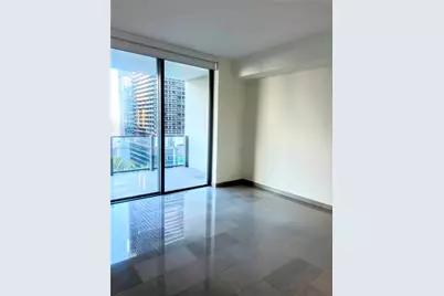 88 SW 7th St #1205, Miami, FL 33130 - Photo 7