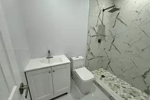 1649 NE 30th Ct, Pompano Beach, FL 33064 - Photo 9