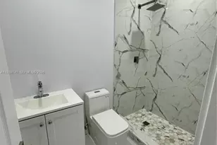 1649 NE 30th Ct, Pompano Beach, FL 33064 - Photo 11