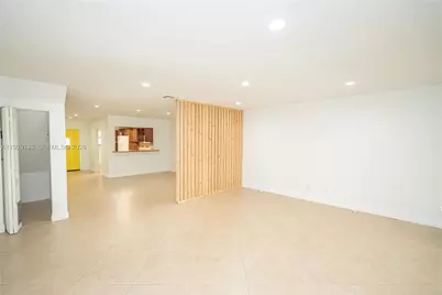 3753 Estepona Ave #19S3, Doral, FL 33178 - Photo 13