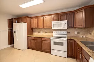 3753 Estepona Ave, Doral, FL 33178 - Photo 7