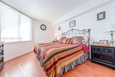 335 S Biscayne Blvd #3005, Miami, FL 33131 - Photo 11