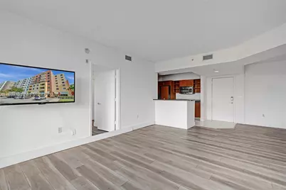 2600 NE 187th St #202, Aventura, FL 33180 - Photo 3