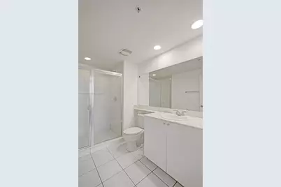 2600 NE 187th St #202, Aventura, FL 33180 - Photo 25