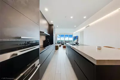 900 Biscayne Blvd #3105, Miami, FL 33132 - Photo 5