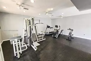 2151 NW 96th Terrace, Pembroke Pines, FL 33024 - Photo 11