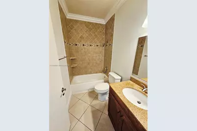2151 NW 96 Terr #15L, Pembroke Pines, FL 33024 - Photo 9
