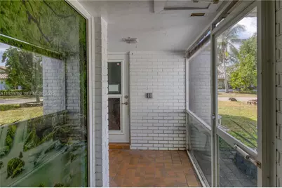 4806 Banyan Ln, Tamarac, FL 33319 - Photo 11
