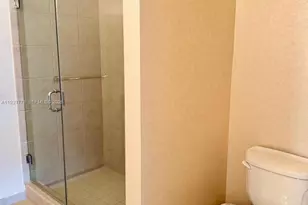 19501 W Country Club Dr, Aventura, FL 33180 - Photo 23