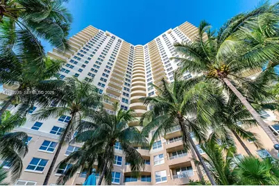 19501 W Country Club Dr #TS-05, Aventura, FL 33180 - Photo 1