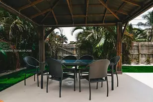 2539 Thomas St, Hollywood, FL 33020 - Photo 13