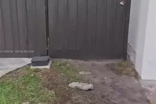 1201 NW 79th Way, Pembroke Pines, FL 33024 - Photo 11