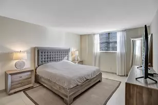 19390 Collins Ave, Sunny Isles Beach, FL 33160 - Photo 25