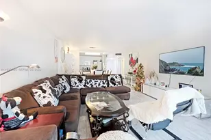 2801 NE 183rd St, Aventura, FL 33160 - Photo 11