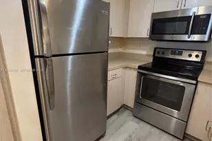 185 SE 14th Terrace, Miami, FL 33131 - Photo 15