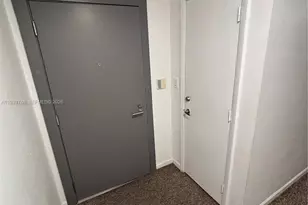 185 SE 14th Terrace, Miami, FL 33131 - Photo 5