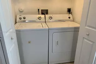 10855 NW 88th Terrace, Doral, FL 33178 - Photo 5